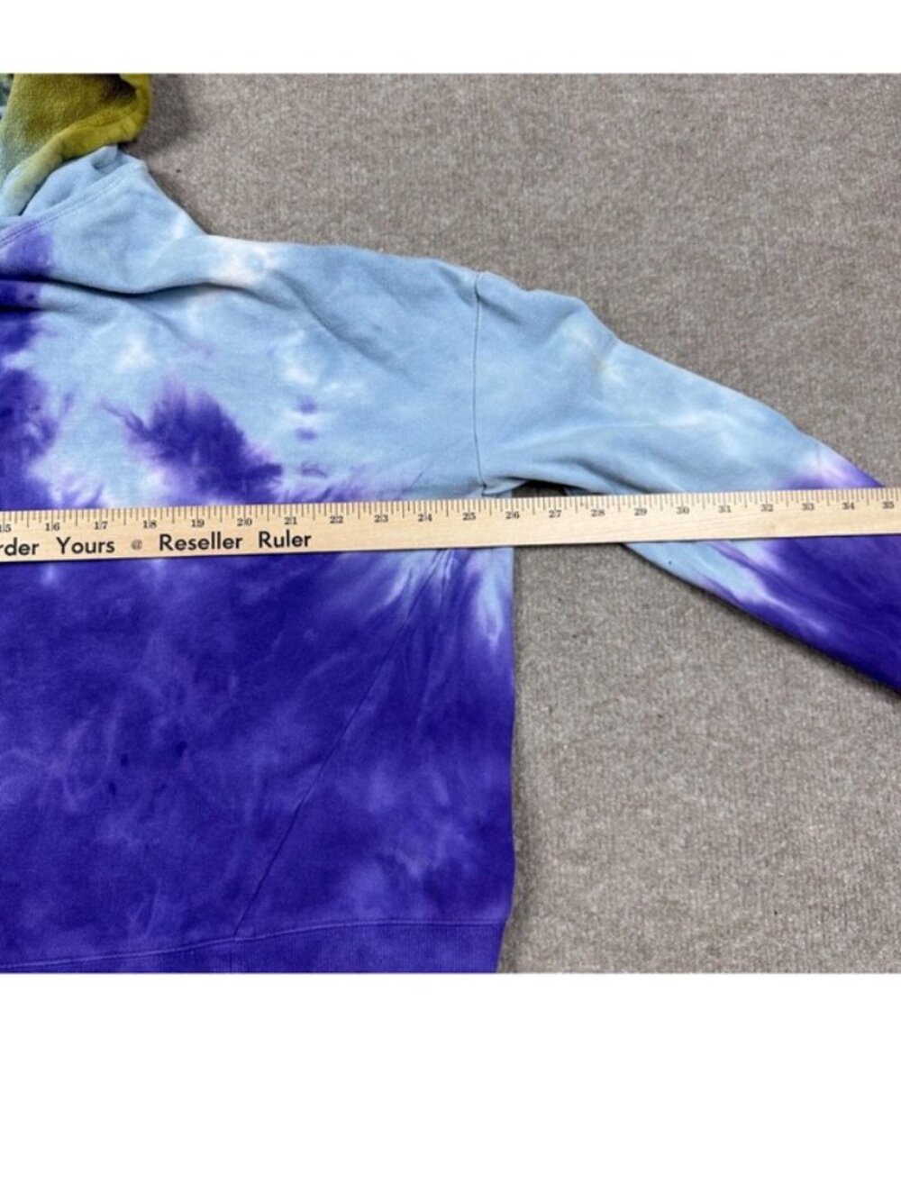 Out From Under Hoodie Womens Size M Multicolor Boxy Crop Urban Outfitters - Picture 6 of 6